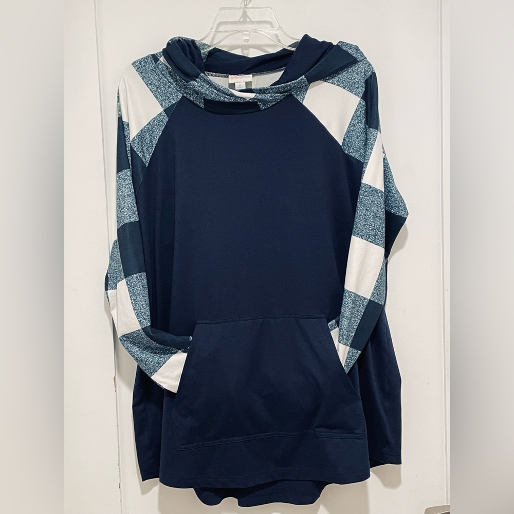 🎈3/$39 LuLaRoe “Amber” Navy and White Checkered & Solid Prints Pullover Hoodie